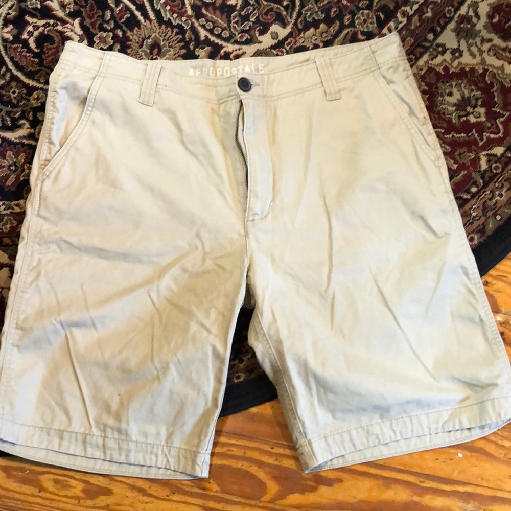 Aeropostale Men's Tan Shorts 38 nwot